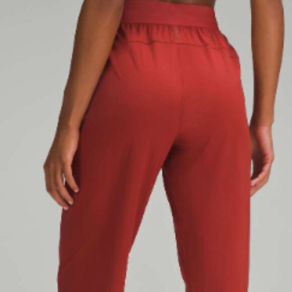 Lululemon License to Train High Rise Joggers Size 2 - Picture 1 of 5